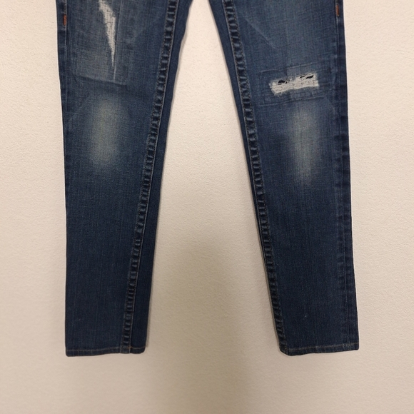 True Religion Low Rise Grunge World Tour Factory Distressed Denim Jeans Size 27 - Picture 4 of 12